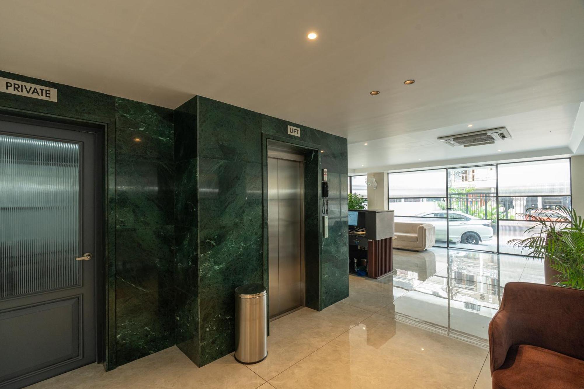 Hotel Court 11 By Dimora Kochi Exteriér fotografie
