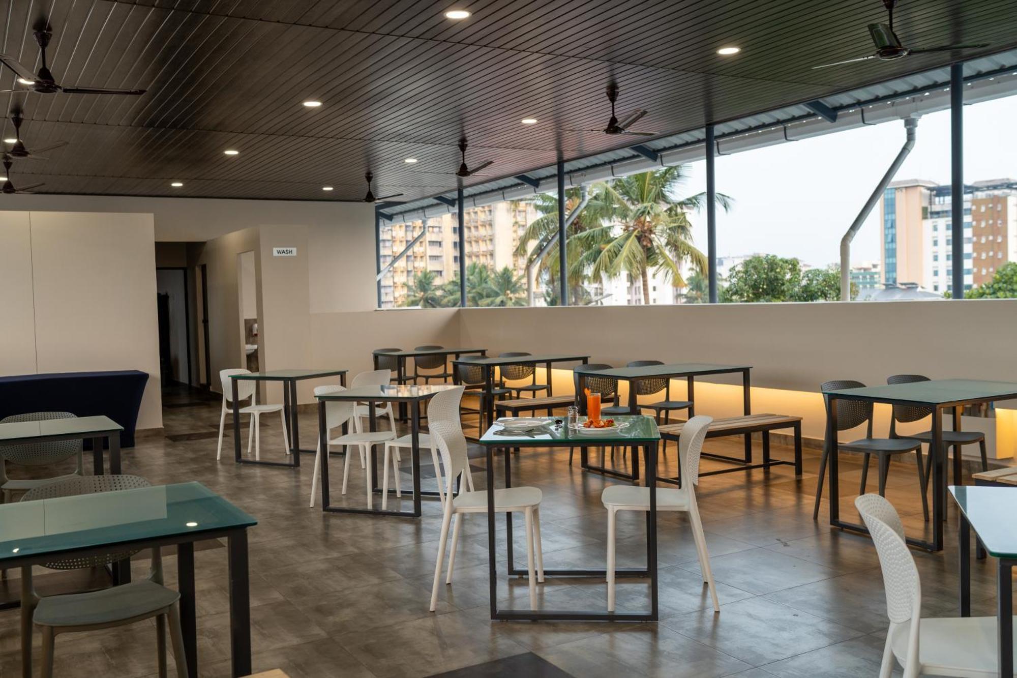Hotel Court 11 By Dimora Kochi Exteriér fotografie